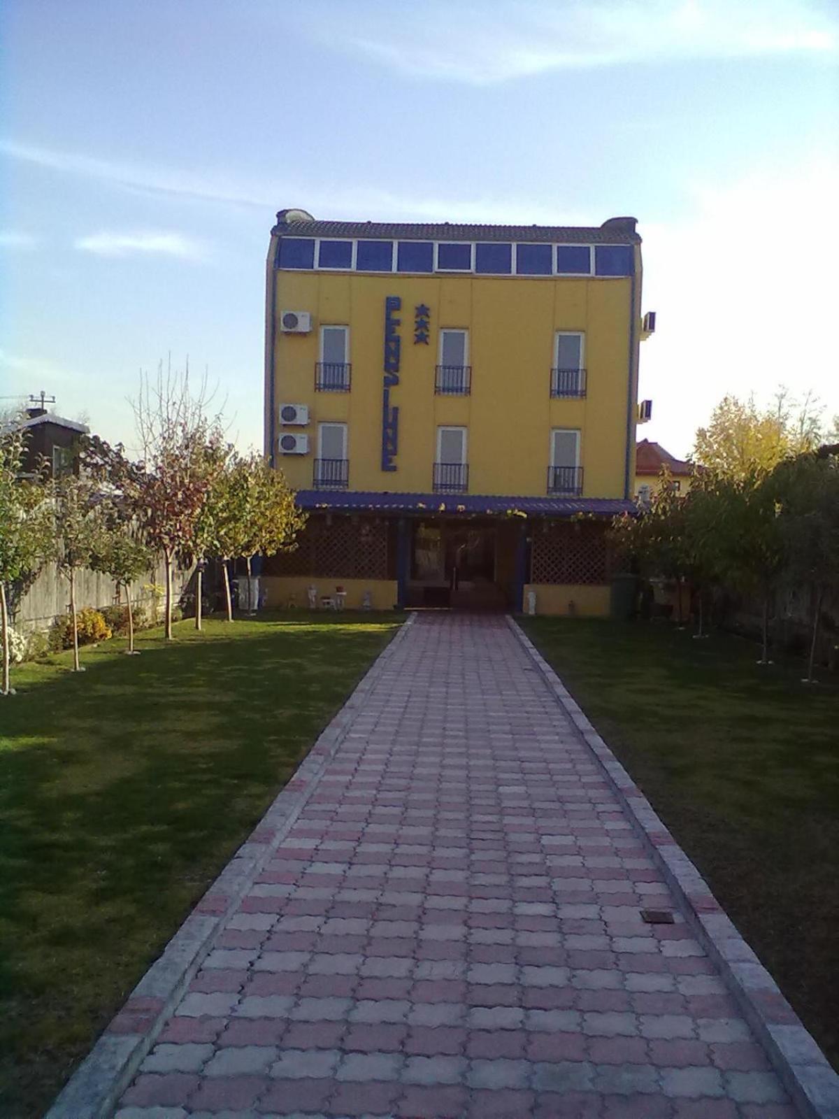 Pensiunea Raffael Otopeni Exteriér fotografie
